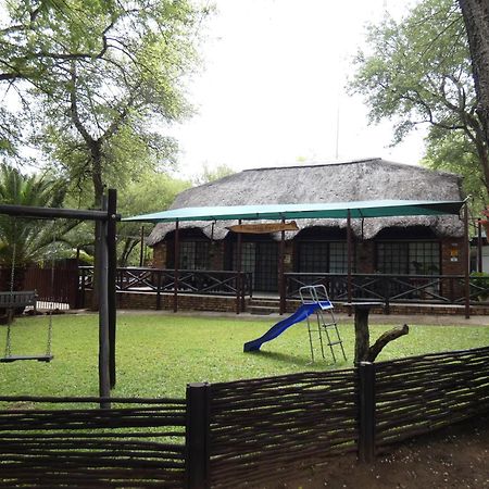 Weltevrede Lodge - Self Catering Houses Marloth Park Exterior photo
