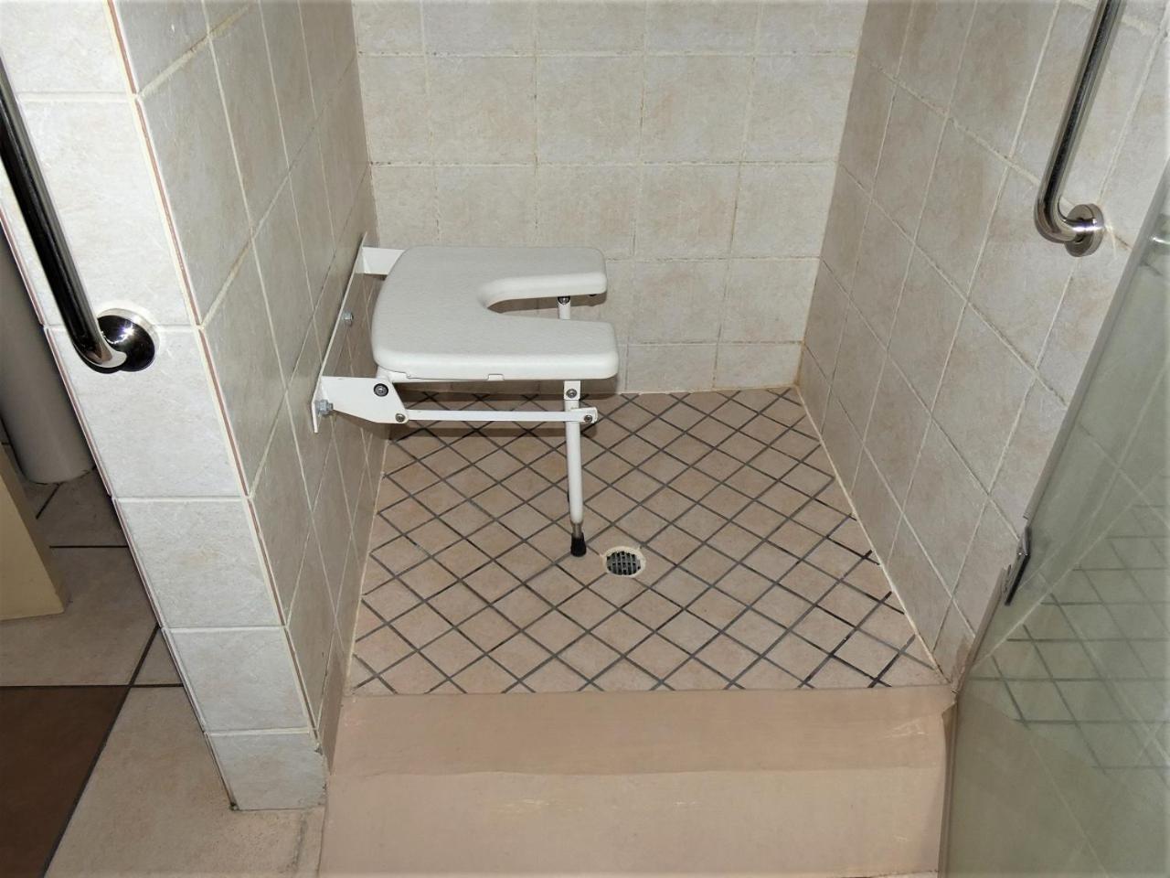 Weltevrede Lodge - Self Catering Houses Marloth Park Room photo